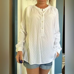 Women’s white dress shirt - Size small